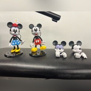 Disney Mickey and Minnie Mouse Collectible Figures